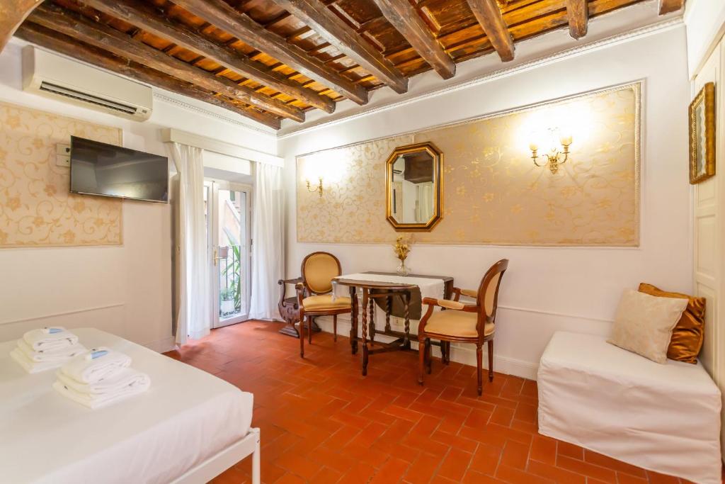 Al cortile del Moro - 4