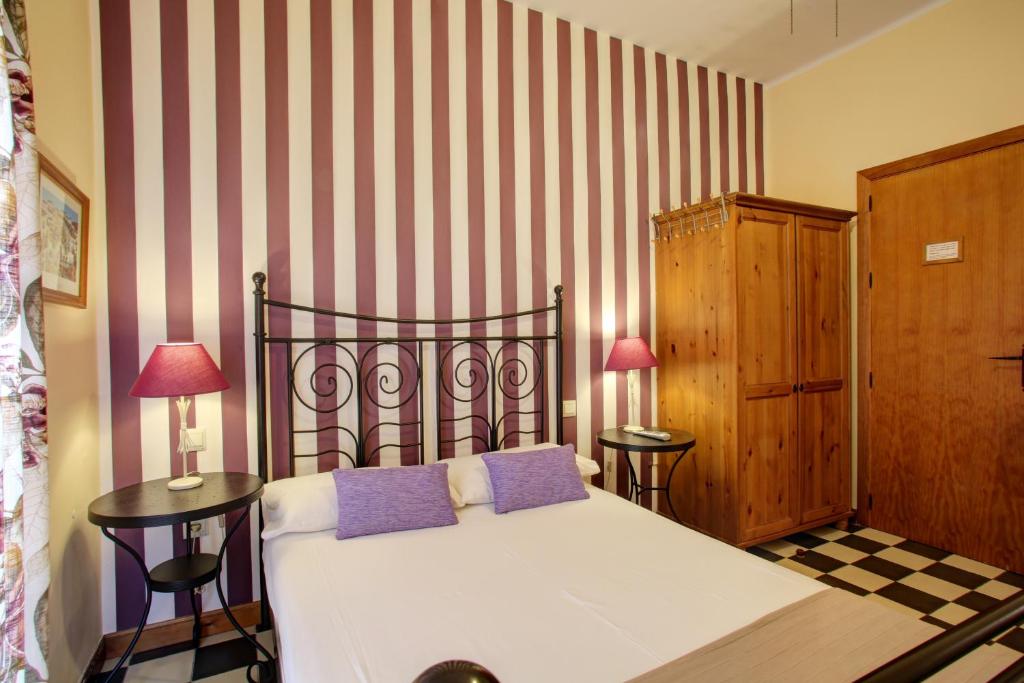 Málaga Lodge Guesthouse - 2