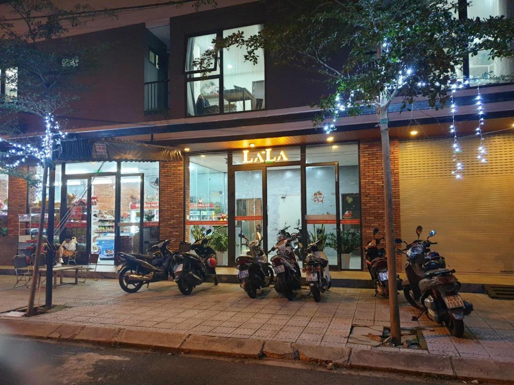 LaLa Apartment and Hotel