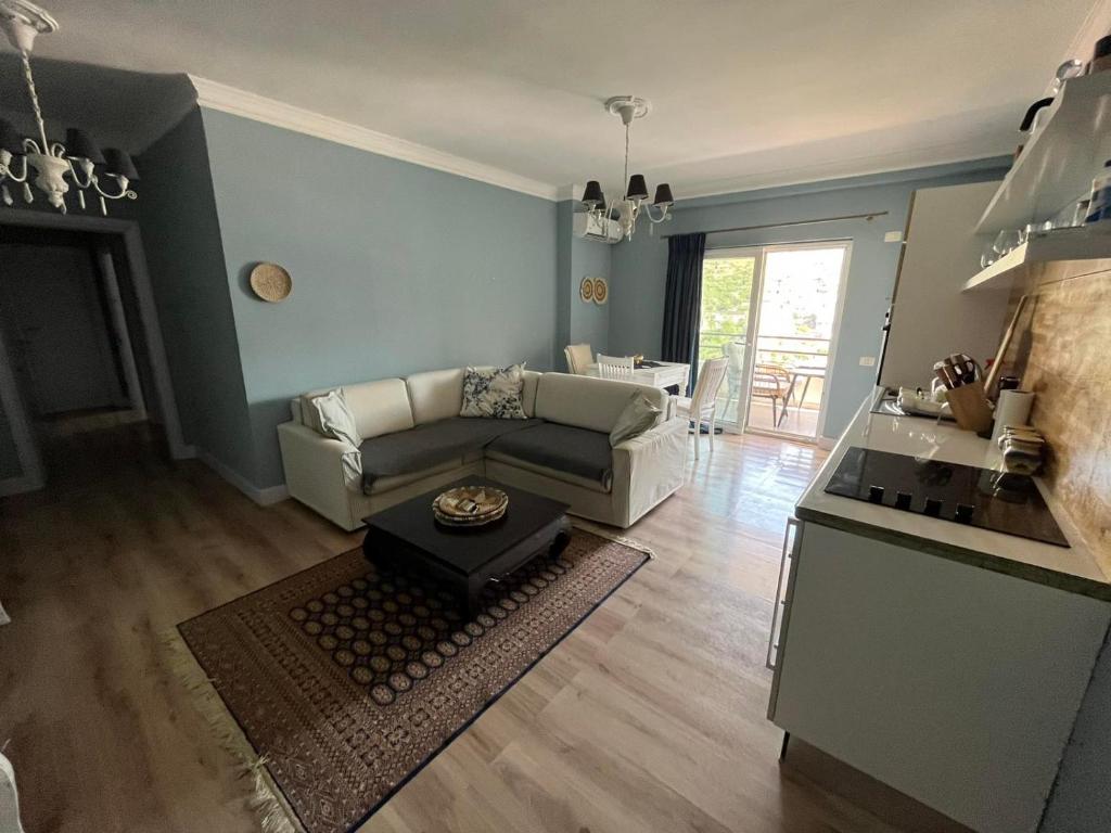 Lizas Apartment, Himarë