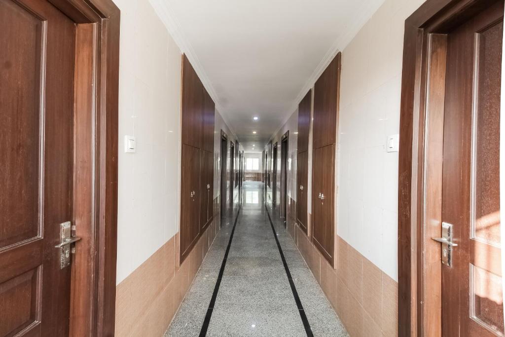 OYO Flagship Cosmopolitan Cultural Centre photo
