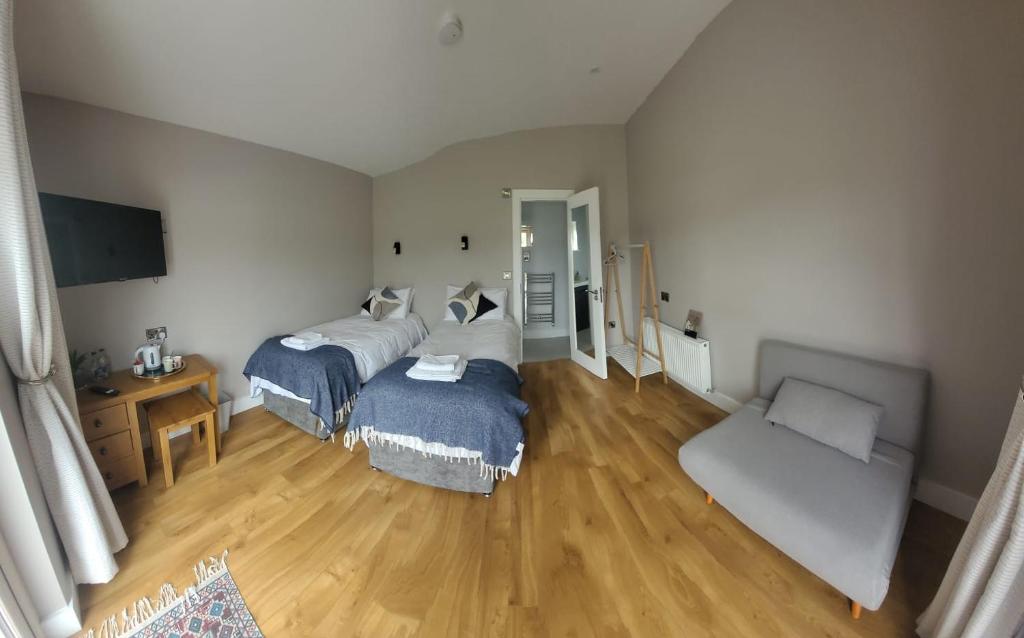 Stoneyford Luxurious Cabins photo 5