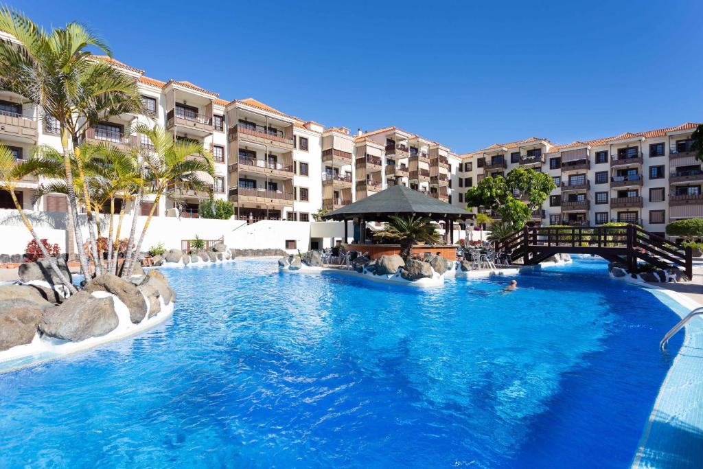 Agradable piso con piscina & playa terraza y WIFI - 2