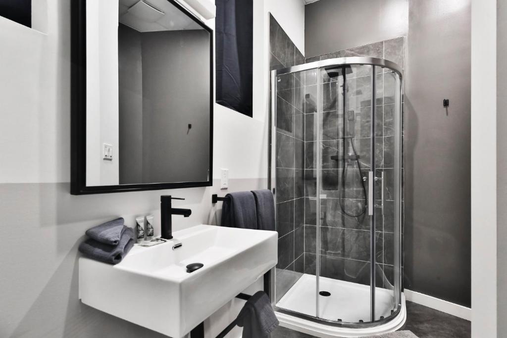 Pod Hotel photo