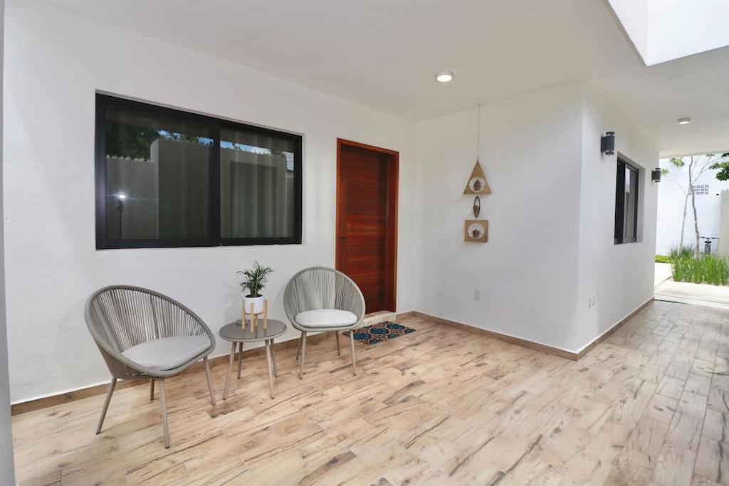 Casa Belcher (Peggy's) - 4