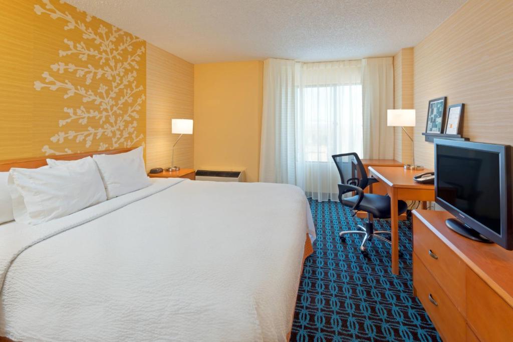 Fairfield Inn & Suites Denver Cherry Creek photo