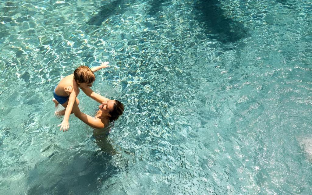 Largo Resort photo