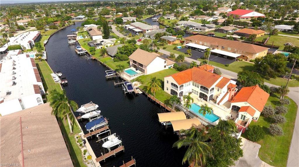 Water Views & Community Pool - Condo Casa Marbella - Roelens Vacations, Cape Coral