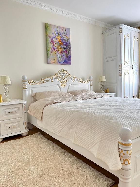 Sweet Ternopil Large and beautiful, Ternopil