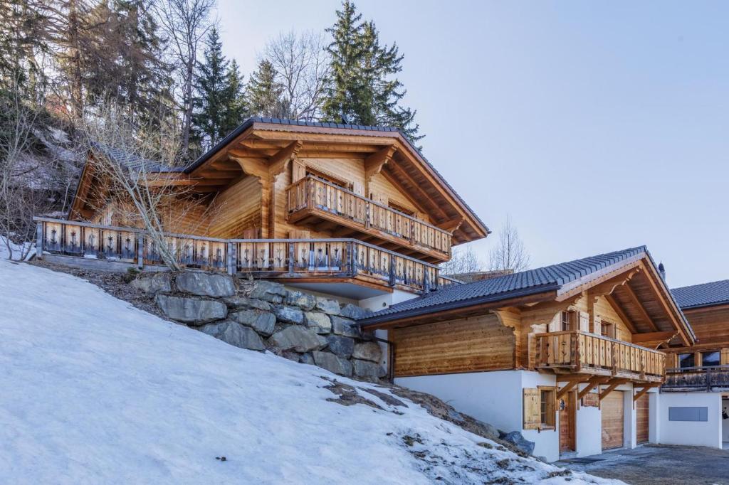 Chalet Coucou Luxury 10 pax Chalet with incredible views and garage - 2