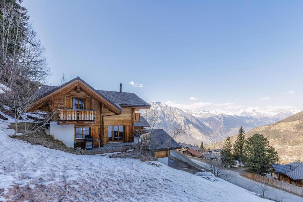 Chalet Coucou Luxury 10 pax Chalet with incredible views and garage - 4