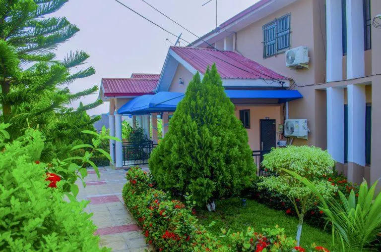 Kiverly Hotel, hotel v destinaci Atasomanso
