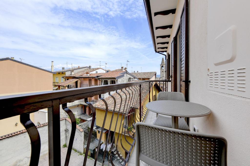 A tre passi dal lago 3 - 5