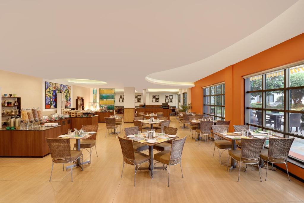 レモン ツリー ホテル アウランガーバード (Lemon Tree Hotel Aurangabad) レストラン
