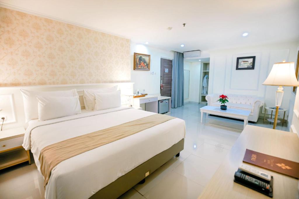 The Cube Malioboro Hotel photo