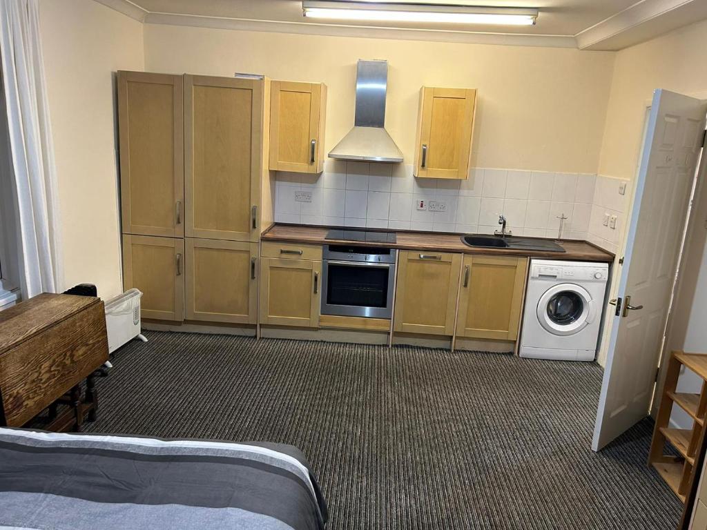 52 Hencroft Close
