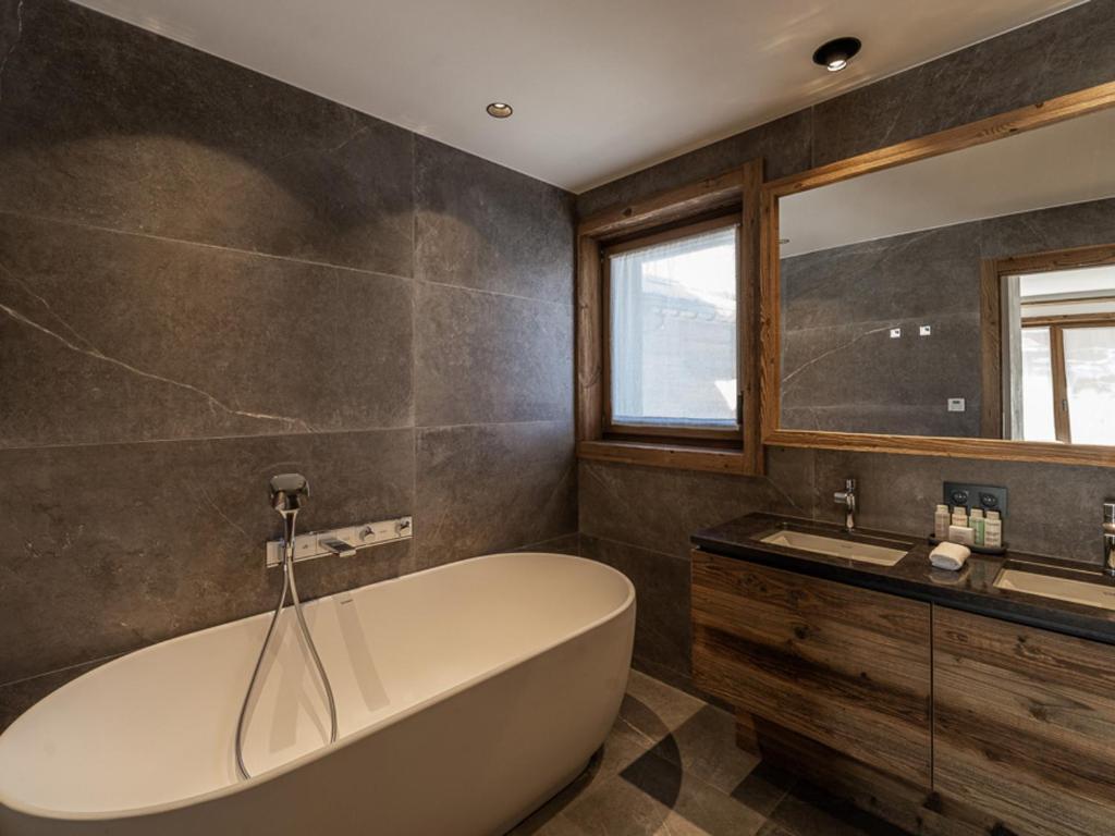 Sublime chalet avec sauna et animaux admis à Courchevel - FR-1-568-33 - 3