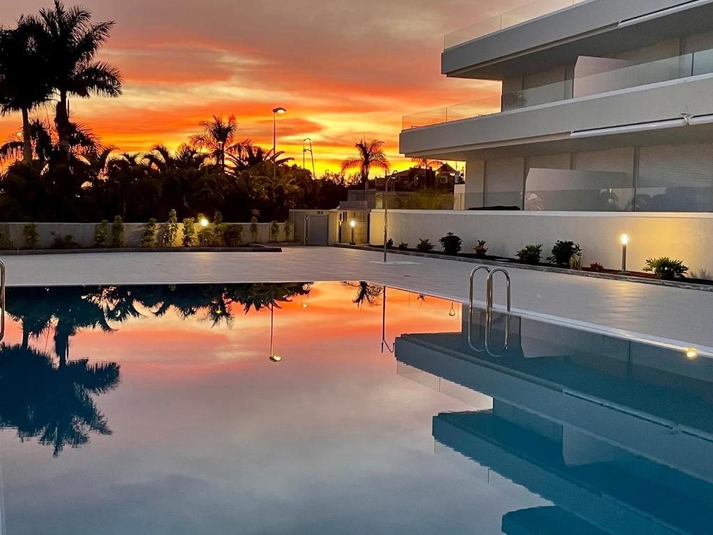 Modern new apartment Las Terrazas de Costa Adeje. Heated pool, big terrace and private parking - 3