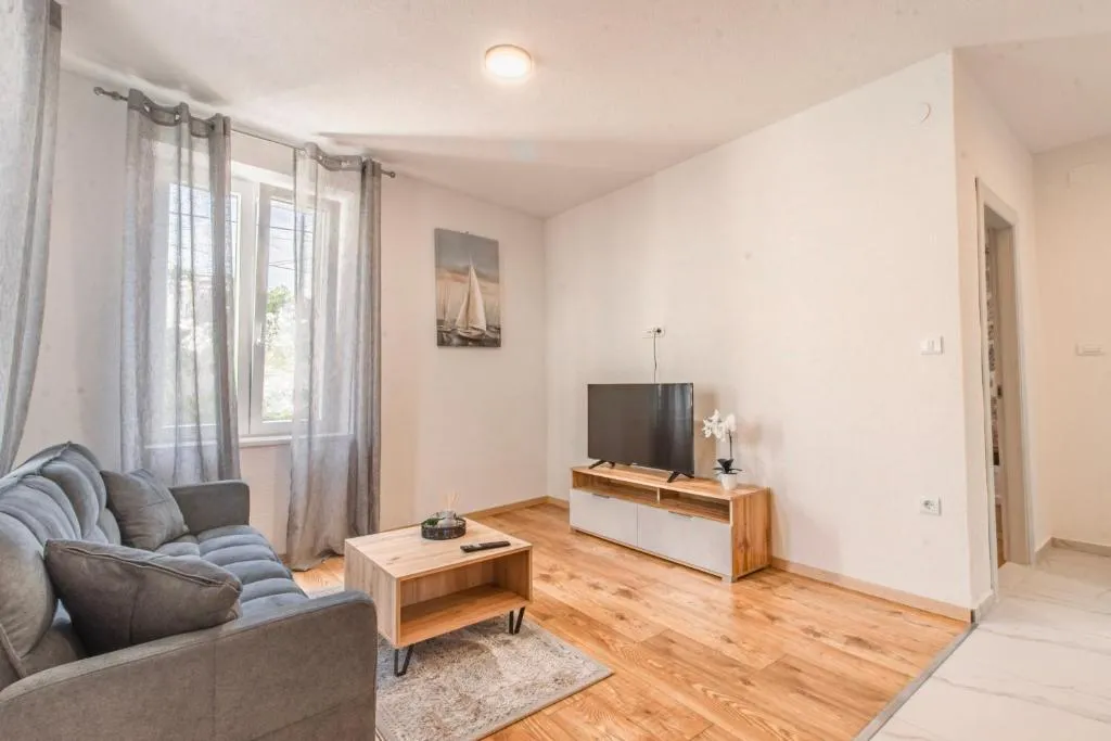Apartments Florian, hotel in Lopud Island