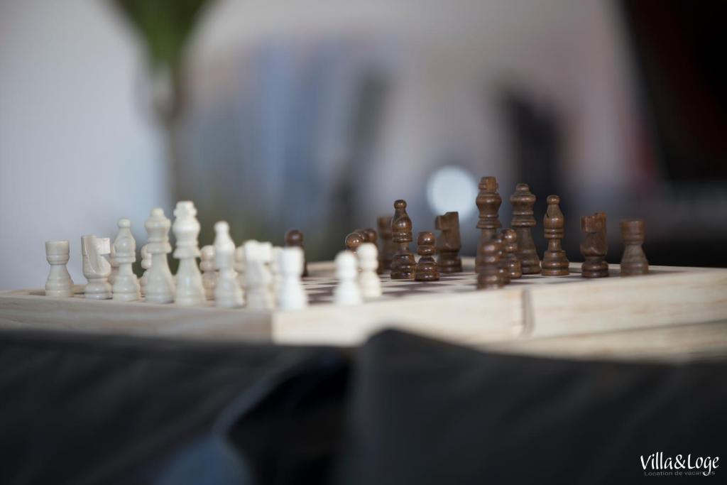 Shared lounge/TV area