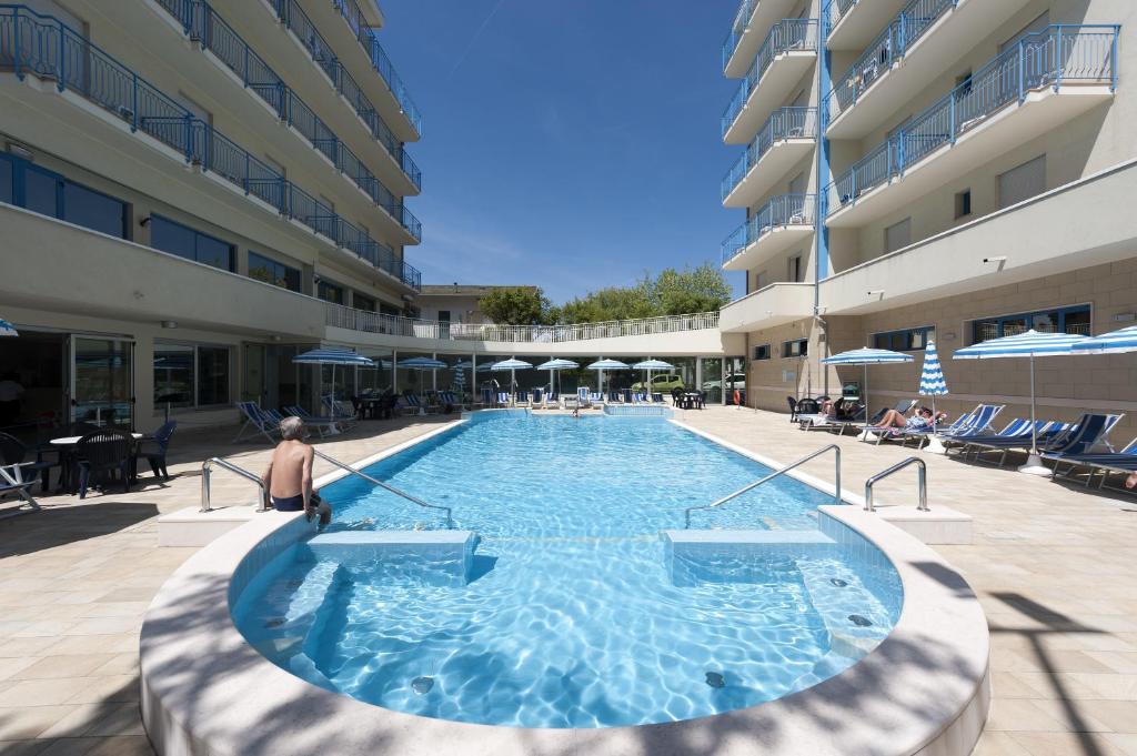 Hotel Miami photo