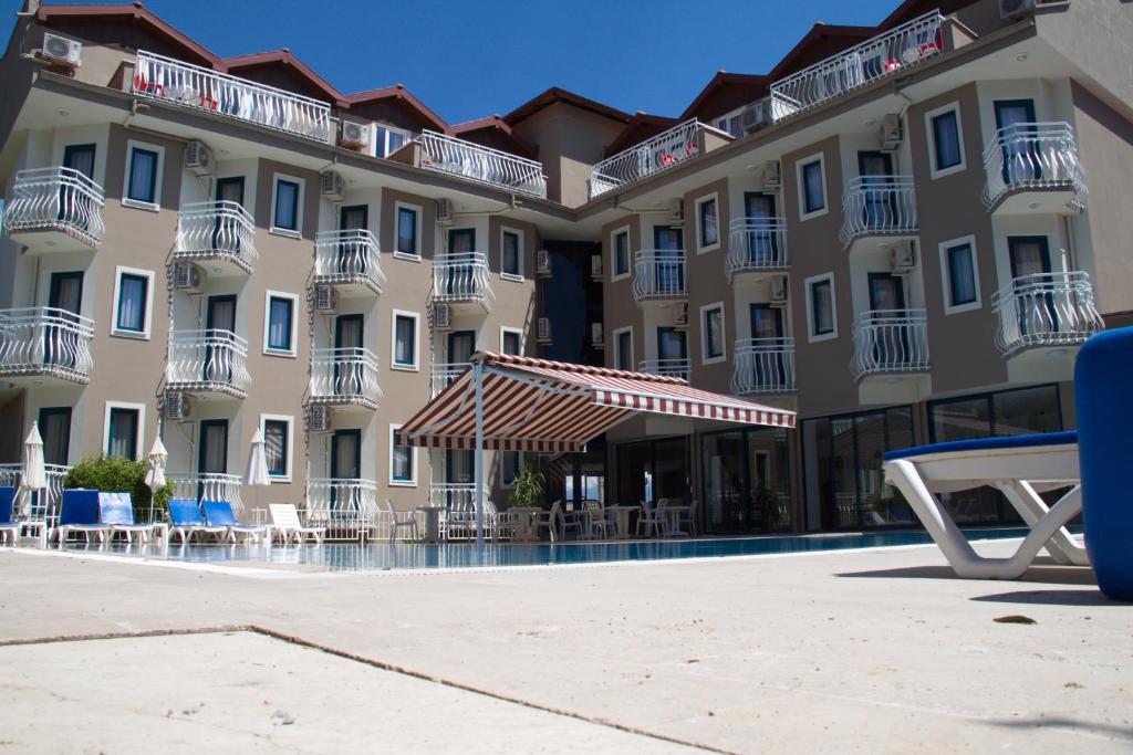 Remer Hotel — Hotel building in Fethiye, Mugla