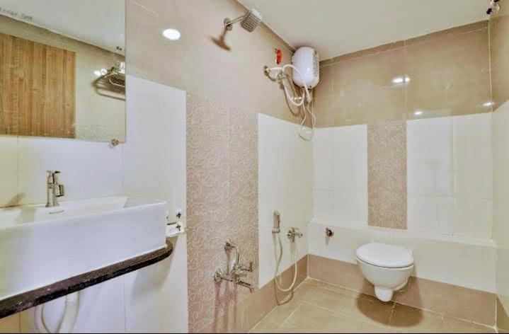 Hotel Pathik Villa-Ahmedabad photo