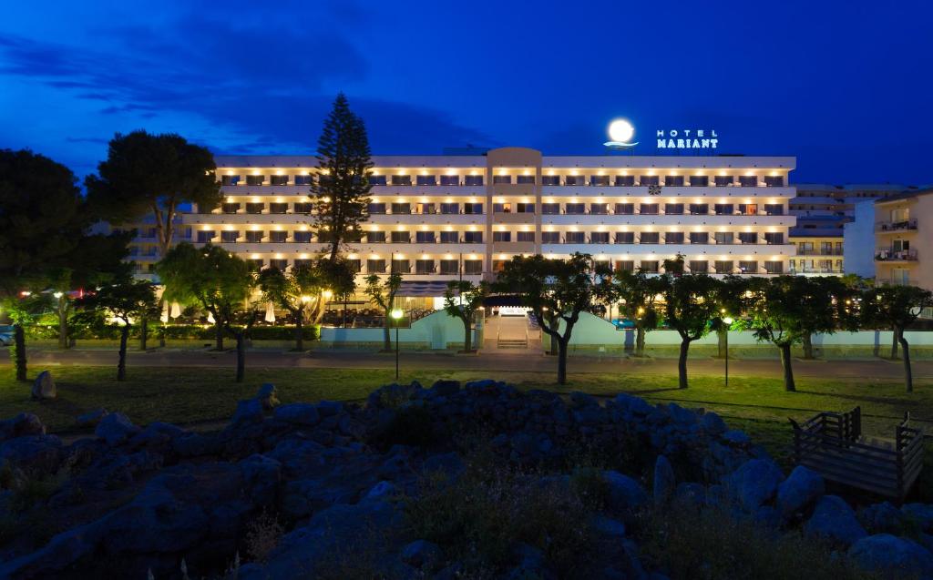 Hotel Mariant — Hotel building in S'Illot, Balearic Islands
