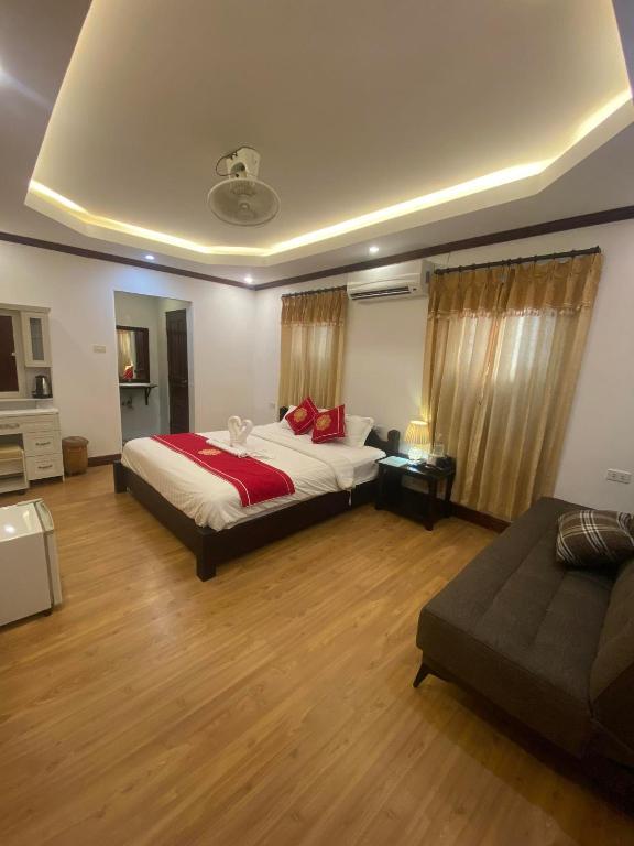 Luang Prabang Golden Lotus Place room