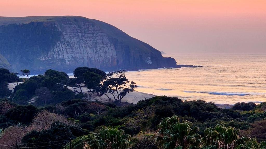 CORAM DEO SaltyWaves double en-suite rooms with sea views photo