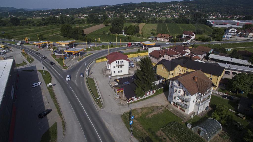 Guesthouse "INES" — Hotel in Doboj