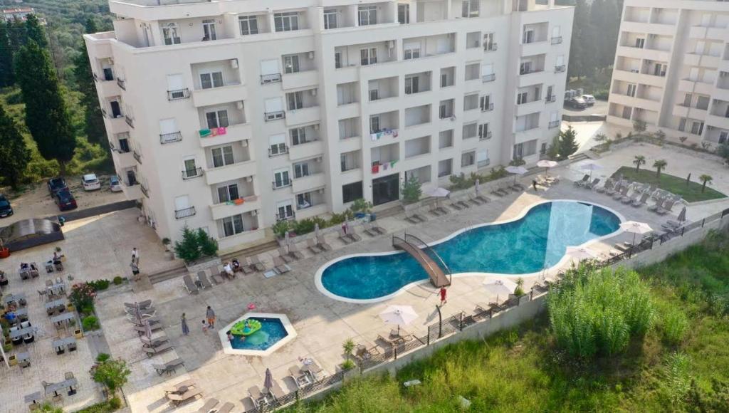 Swiss Apartments 1 - 3