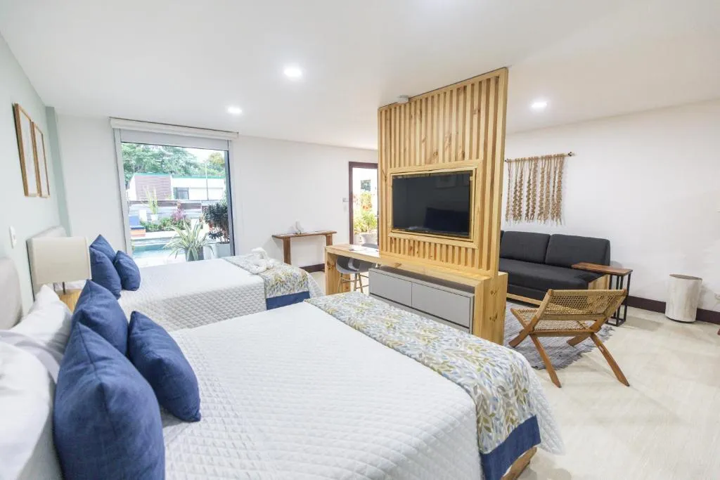 Paradise Bay Hotel Boutique, hotel in Herradura