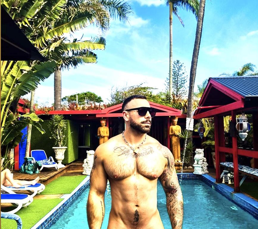 Hideaway Noosa Men Only Beach Resort photo
