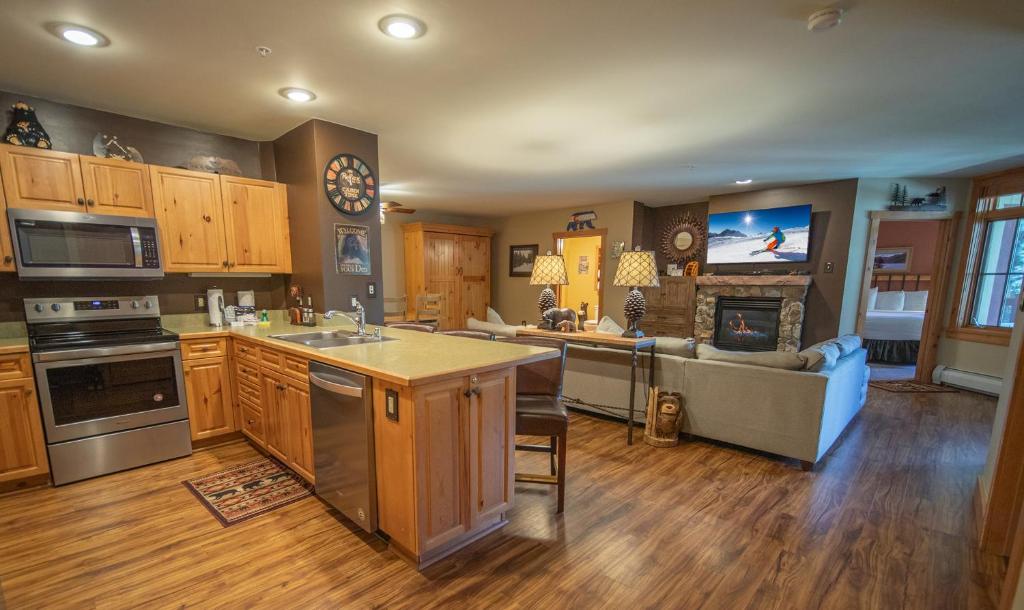 Expedition Station 8590 by SummitCove Lodging, Keystone