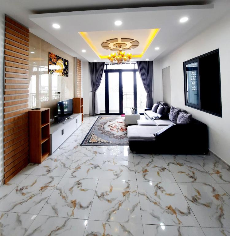 MM’s House