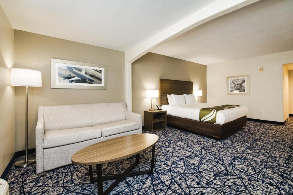Houston Quality Suites Houston Hobby Airport Additional