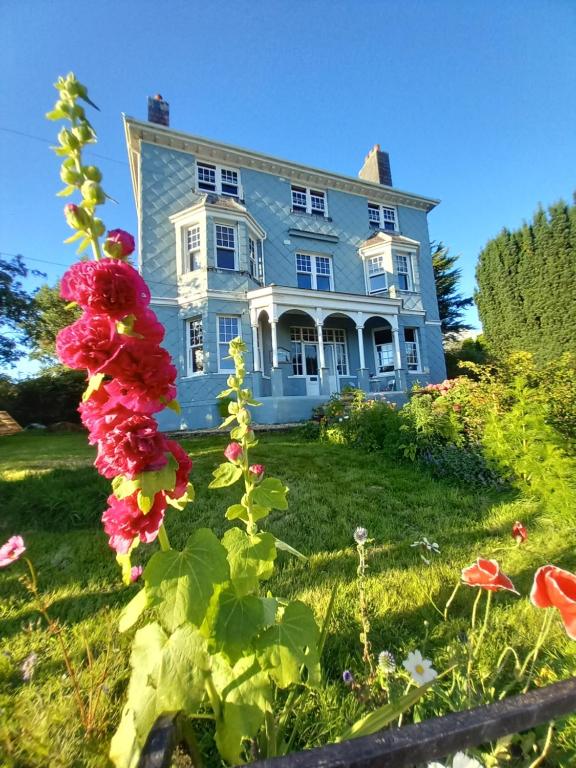 Northampton House