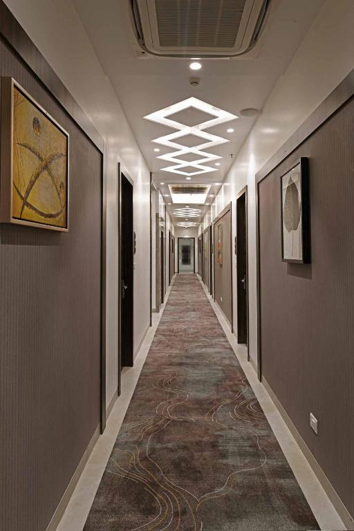 Hotel Suba Star photo