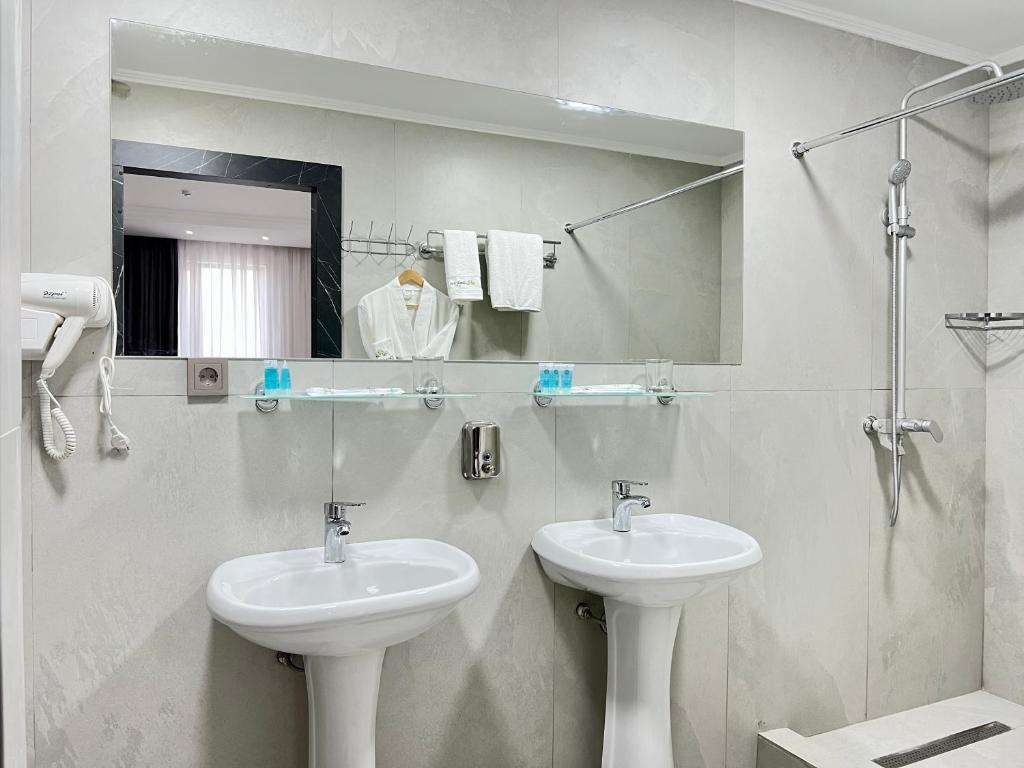 Dostar Inn photo