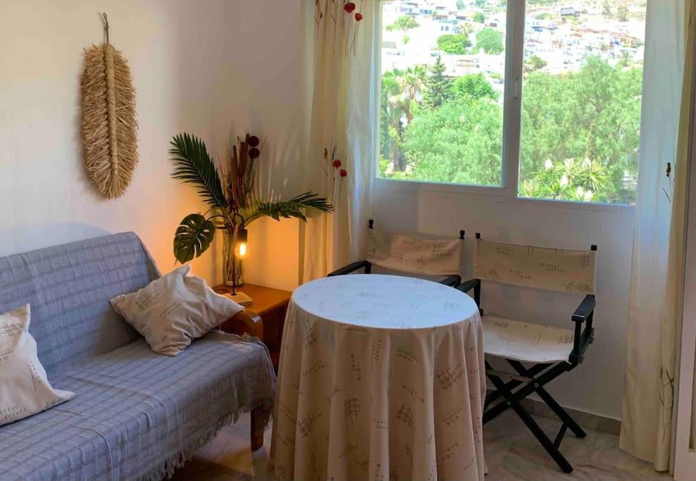 Acogedor apartamento con 3 piscinas en primera línea de playa - 4