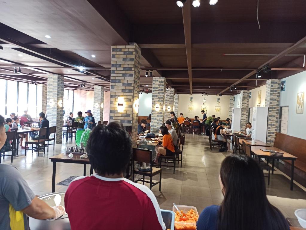 엠마우스 콘도텔의 깔끔한 실내 주방 이미지