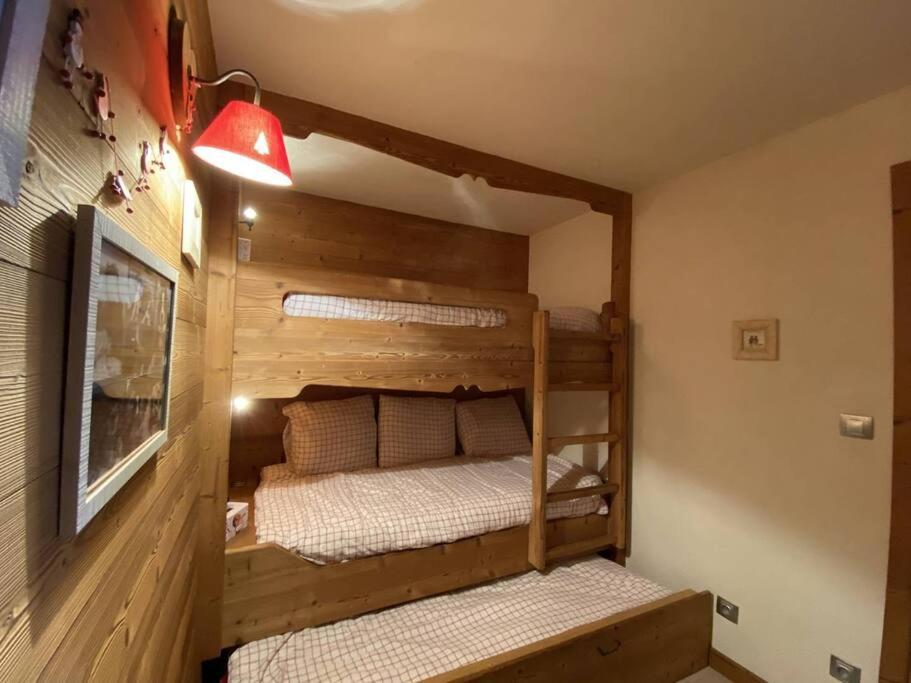 Alpe d'Huez Houses - Chez Julie - Chalet des Roches - Duplex, SUR les pistes de 3 chambres ! - 5