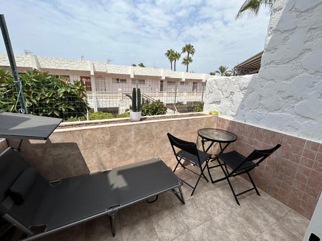 Practical and cozy apartment in southern Arona - 1