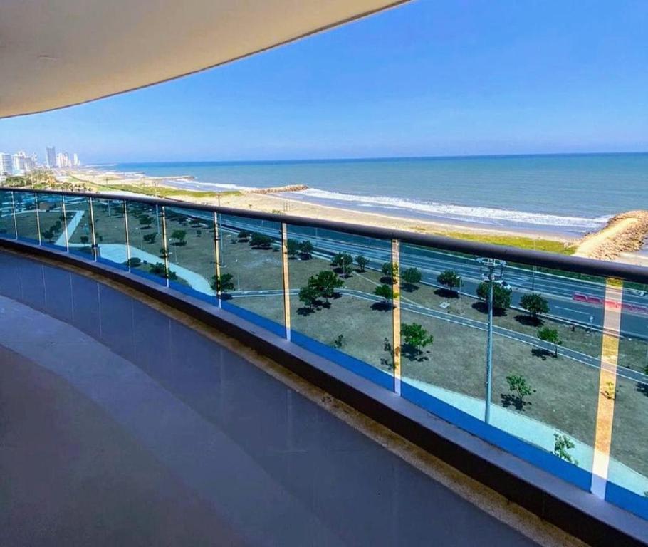 Penthouse vista panoramica frontal al mar 450 mts2 - 1