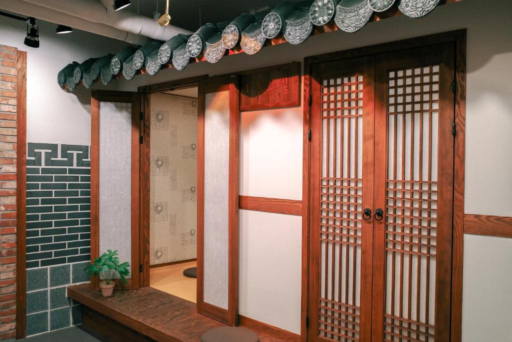 Starria Hostel &#8211; Foreigners Only