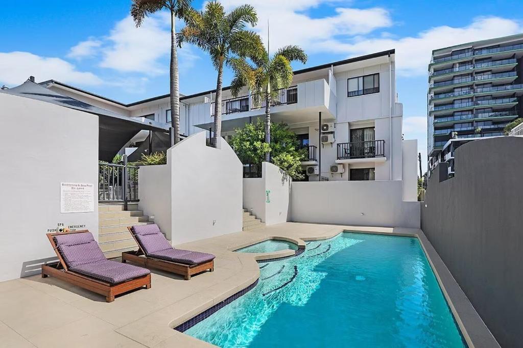 Parkview Apartments photo