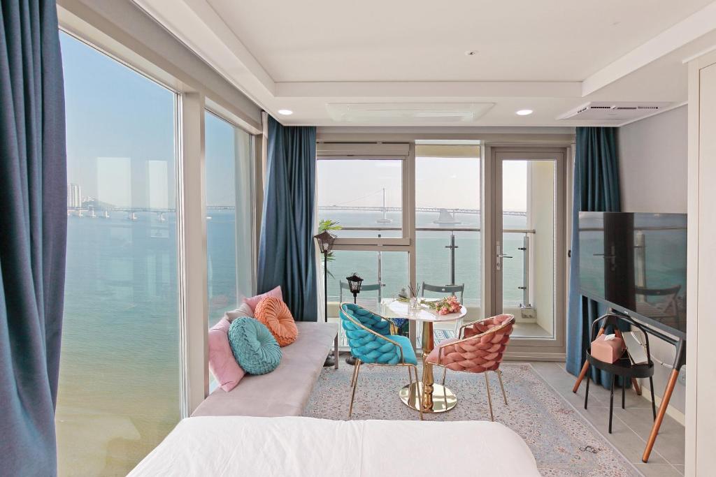 엘모멘토 광안 레지던스 외관