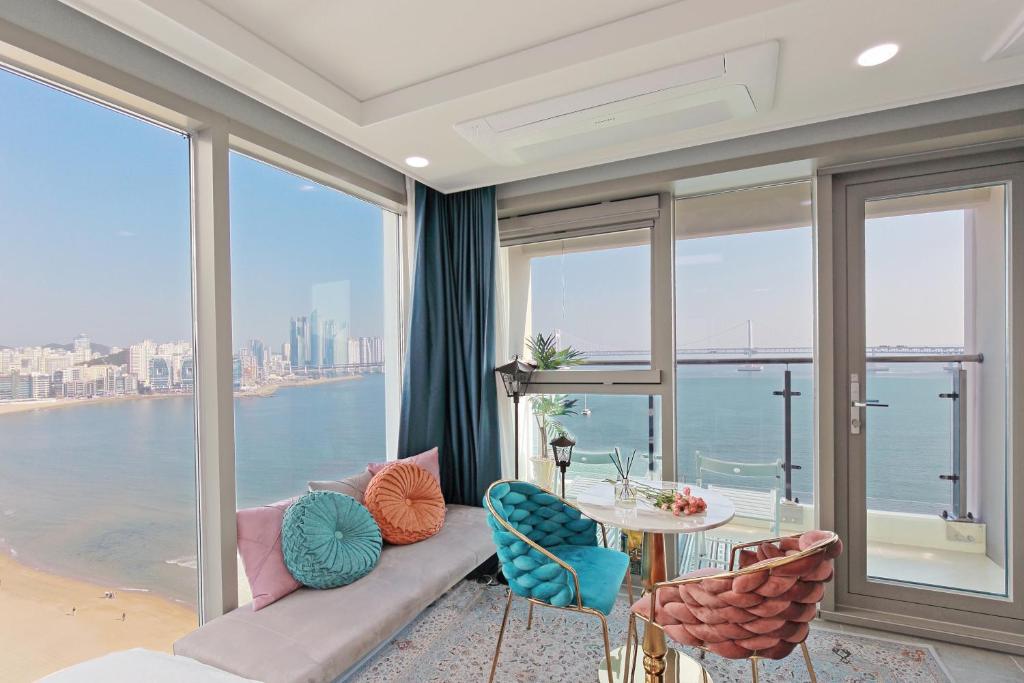 엘모멘토 광안 레지던스 전경