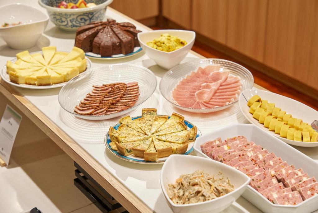 อาหารและเครื่องดื่ม